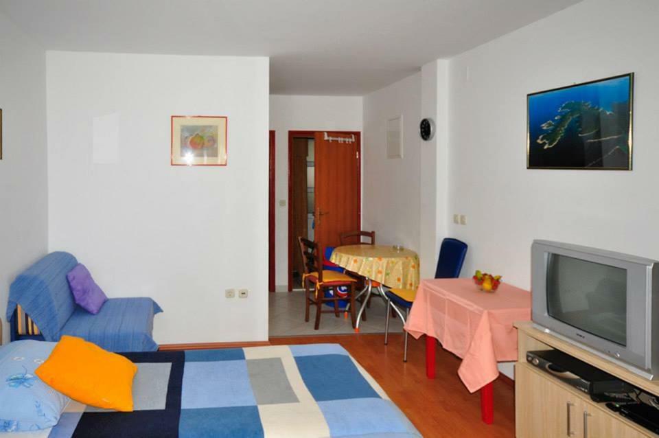 Apartments Franic Ploce  Exterior foto
